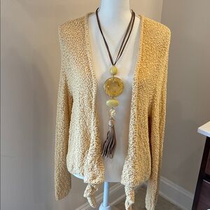 Chico’s vintage Yellow Bead & Tassel Pendant Necklace